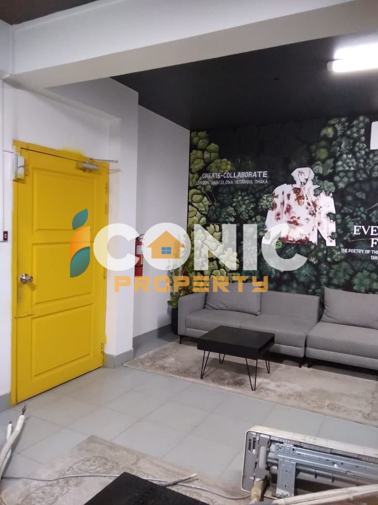 Residential Building for Rent in Niketon