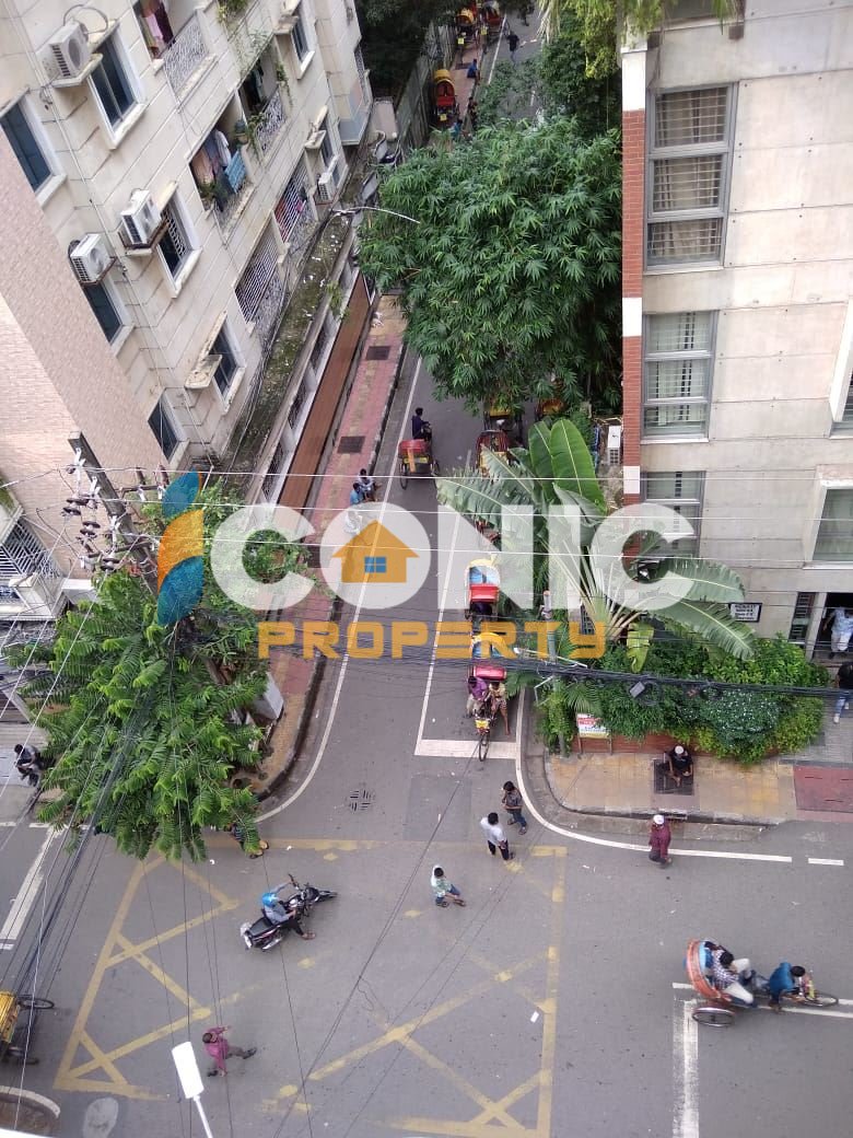 Residential Building for Rent in Niketon