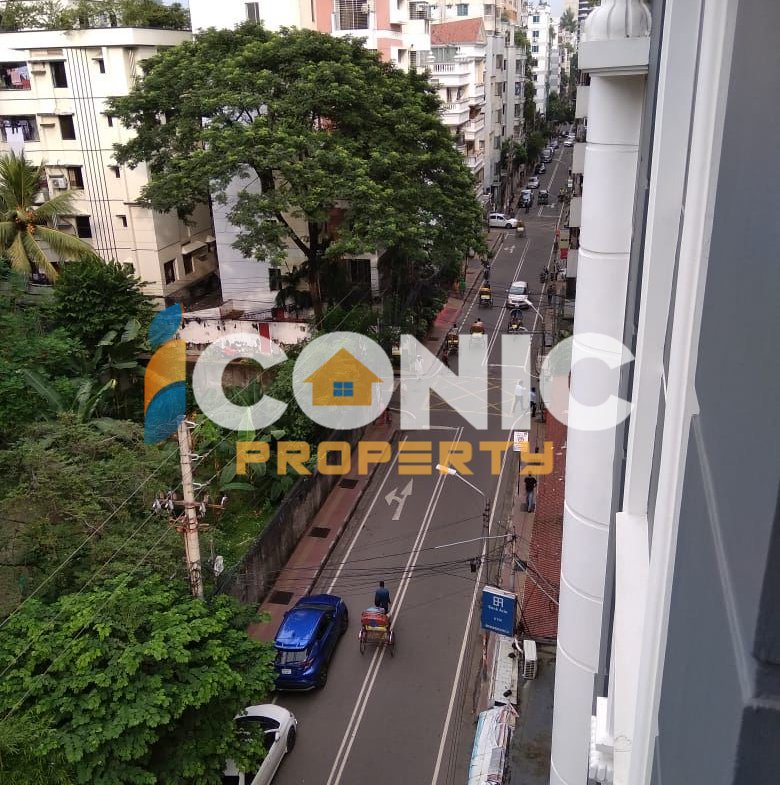 Residential Building for Rent in Niketon