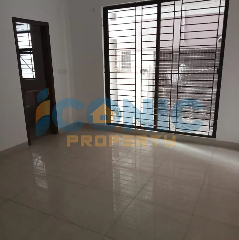 Modern 1750 SQFT Flat for Sale in Prime Mohammadpur Location!