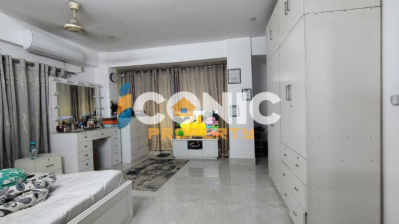 Luxury Flat for Sale in Mohakhali DOHS – 2700 sq. ft.