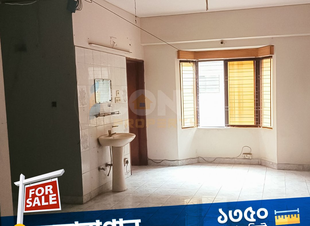 Luxury 1350 sqft Flat for Sale – Lake Circus, Kolabagan